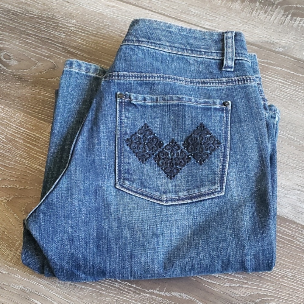 White House Black Market Jean's bling flare 2R